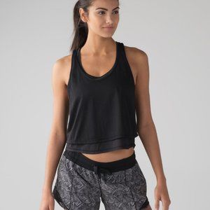 Lululemon Lean in Tank Crop size 4 black